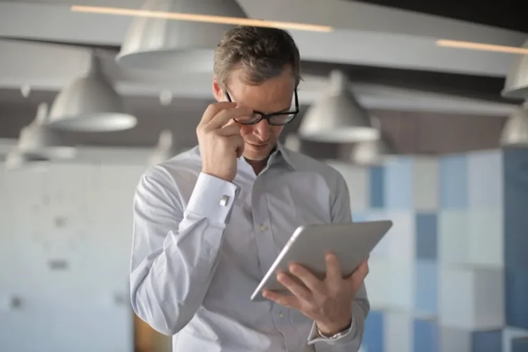 A clear look at uitly, its audience, and its search demand