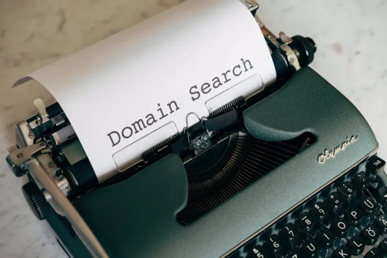 AI search demand around redeepseek.com: what makes it stand out?