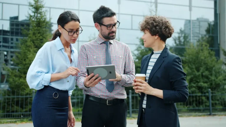 How to Build Topical Authority With Content Hubs