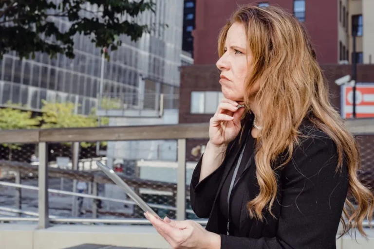 Nadine Caridi in context: biography, reputation, and reader curiosity