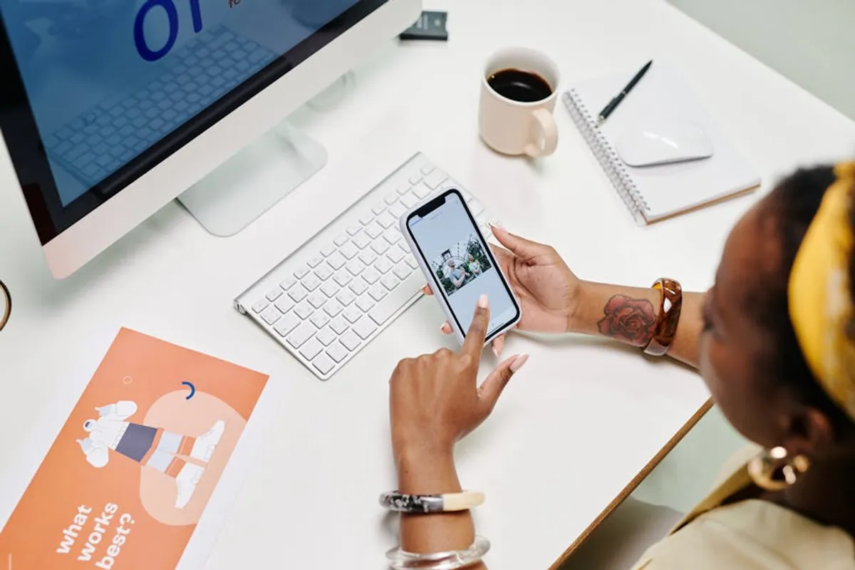 Photosly Review: What It Is, Features, Safety, and Alternatives